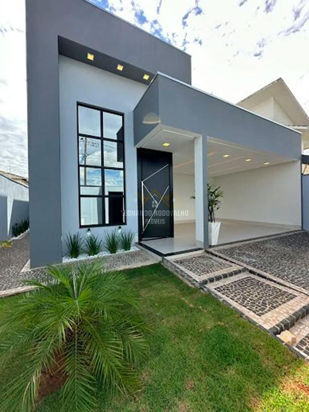 casa em Jardim Athenas à venda por R$ 850.000,00.