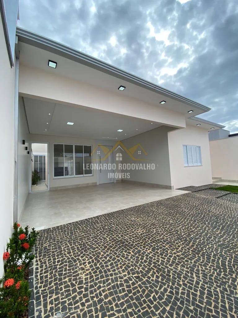 casa em Jardim Athenas à venda por R$ 920.000,00.